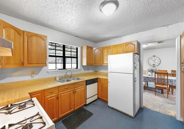Photo 4 of Single family home for sale at 7140 County Rd 146, Kaufman, TX 75142 | MLS# 21371712 | Listing updated on 2026-08-28