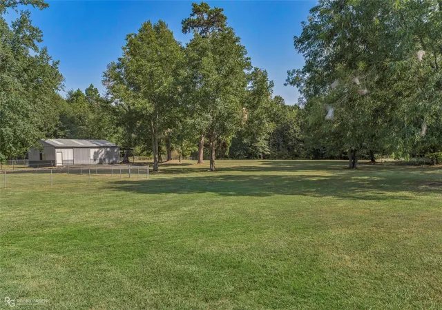 Photo 4 of Sale Pending at 9395 Locust Hill Rd, Greenwood, LA 71033 | MLS# 21370584 | Listing updated on 2026-09-25