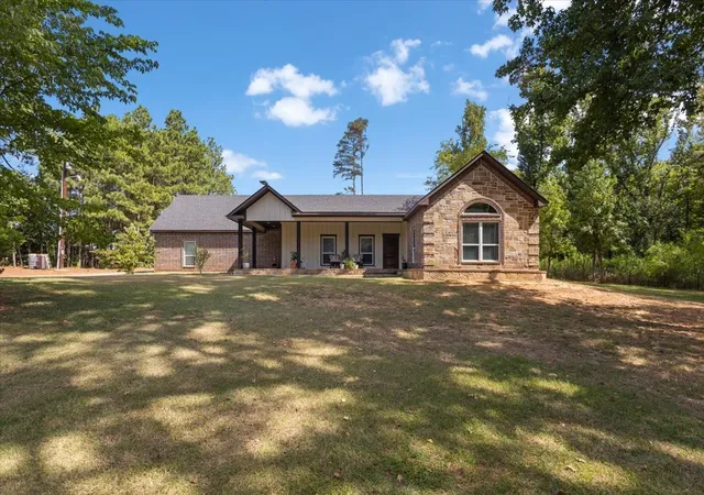 Photo 1 of Single family home for sale at 16136 County Road 1134=, Tyler, TX 75709 | MLS# 21371725 | Listing updated on 2026-08-28