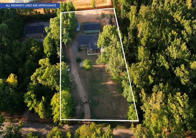 Photo 3 of Single family home for sale at 16136 County Road 1134=, Tyler, TX 75709 | MLS# 21371725 | Listing updated on 2026-08-28