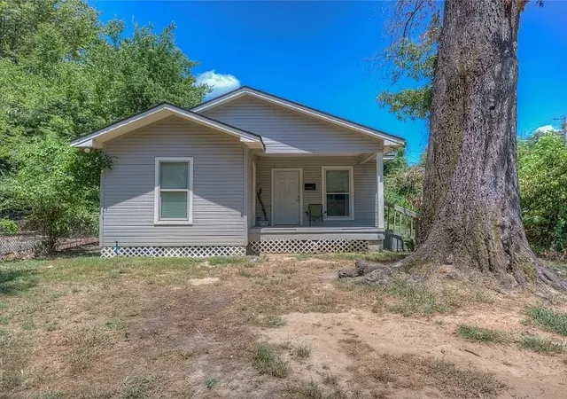 Photo 1 of Single family home for sale at 3110 Lindholm St, Shreveport, LA 71108 | MLS# 21369068 | Listing updated on 2026-08-31