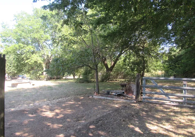 Photo 1 of Single family home for sale at 17700 Hwy 901, Gordonville, TX 76245 | MLS# 21358274 | Listing updated on 2026-08-31