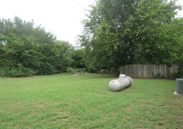 Photo 2 of Single family home for sale at 17700 Hwy 901, Gordonville, TX 76245 | MLS# 21358274 | Listing updated on 2026-08-31