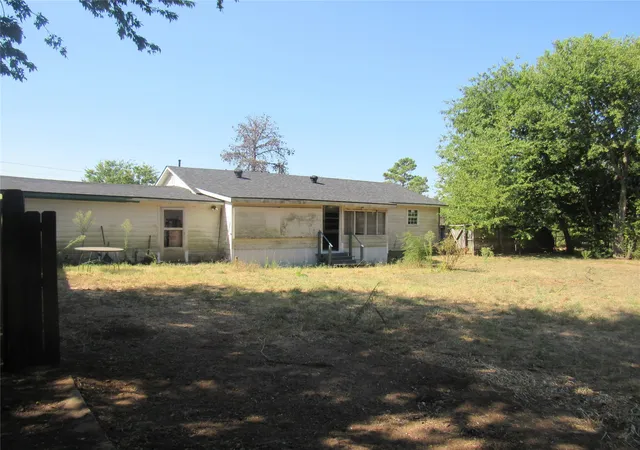Photo 3 of Single family home for sale at 17700 Hwy 901, Gordonville, TX 76245 | MLS# 21358274 | Listing updated on 2026-08-31