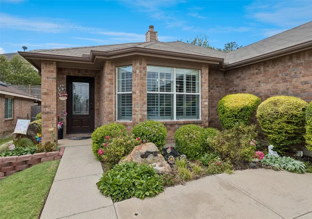 Photo 3 of Single family home for sale at 9809 Jericho Ln, Fort Worth, TX 76108 | MLS# 21364987 | Listing updated on 2026-10-06