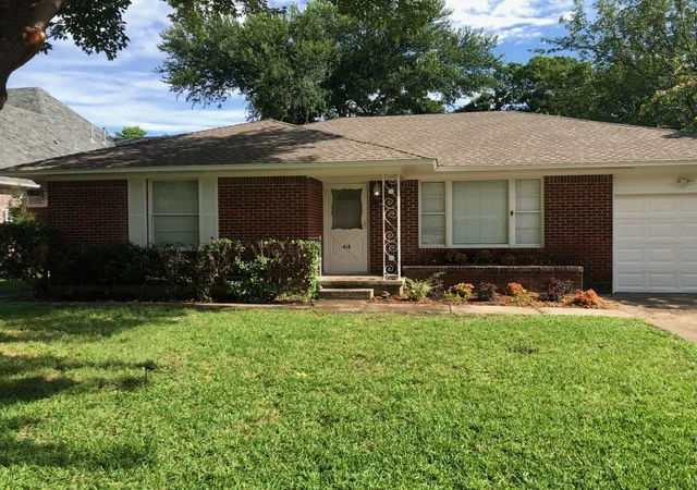 Photo 1 of Sale Pending at 414 Pittman St, Richardson, TX 75081 | MLS# 21370815 | Listing updated on 2026-09-26