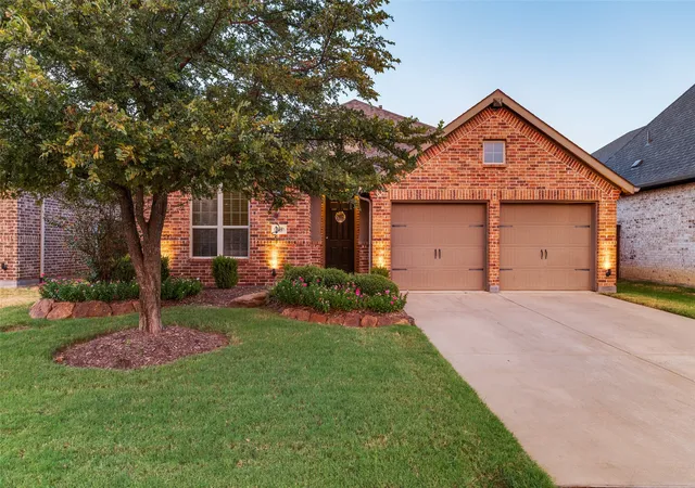 Photo 3 of Single family home for sale at 509 Lake Livingston Trl, Mc Kinney, TX 75071 | MLS# 21371603 | Listing updated on 2026-08-30