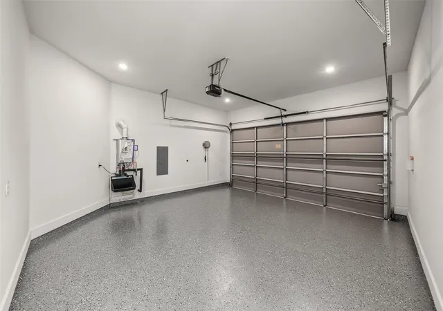 Photo 40 of Single family home for sale at 822 Duluth St, Dallas, TX 75212 | MLS# 21322457 | Listing updated on 2026-08-28