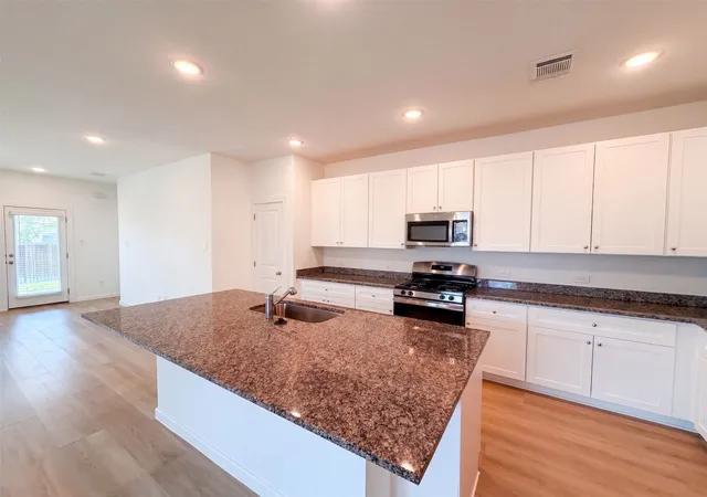 Photo 2 of Single family home for sale at 2506 Tahoe Dr, Seagoville, TX 75159 | MLS# 21371018 | Listing updated on 2026-10-09