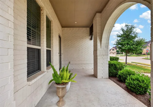 Photo 3 of Single family home for sale at 1320 Amsterdam Ct, Granbury, TX 76048 | MLS# 21371419 | Listing updated on 2026-10-05