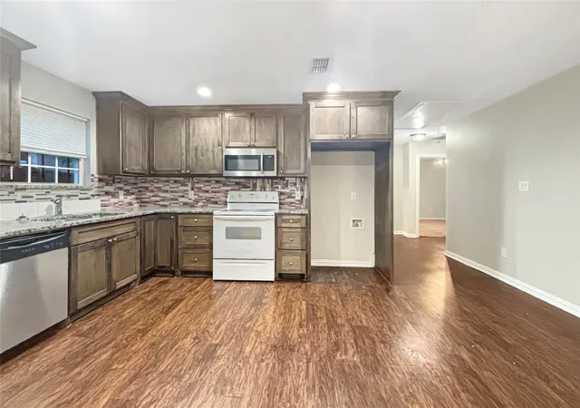 Photo 4 of Single family home for sale at 4831 Burnside Ave, Dallas, TX 75216 | MLS# 21352541 | Listing updated on 2026-08-28