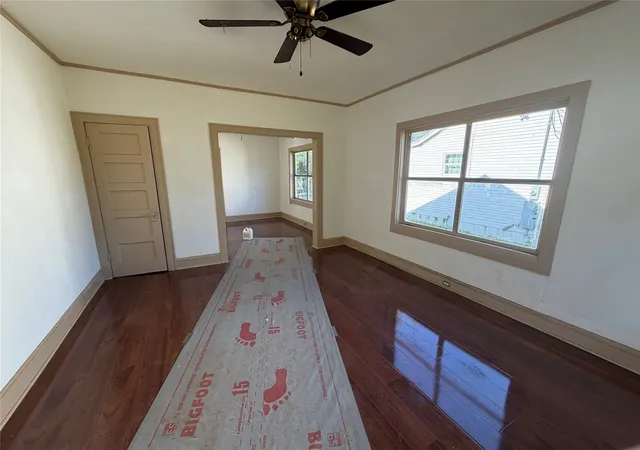 Photo 3 of Single family home for sale at 212 E Elmwood St, Shreveport, LA 71104 | MLS# 21371332 | Listing updated on 2026-08-28