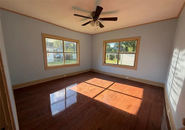 Photo 4 of Single family home for sale at 212 E Elmwood St, Shreveport, LA 71104 | MLS# 21371332 | Listing updated on 2026-08-28