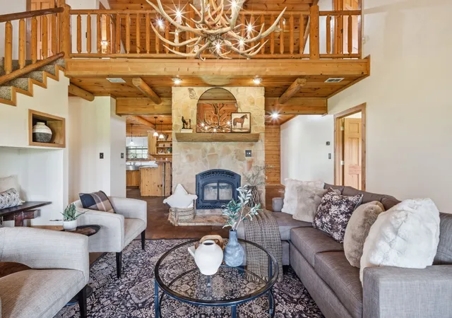 Photo 3 of Single family home for sale at 465 Emberson Ranch Rd, Pilot Point, TX 76258 | MLS# 21370072 | Listing updated on 2026-08-28