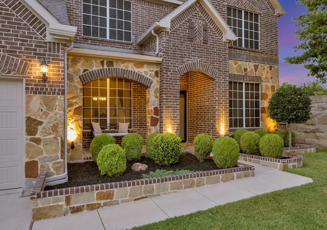 Photo 2 of Sale Pending at 7300 Lowline Dr, Fort Worth, TX 76131 | MLS# 21353361 | Listing updated on 2026-08-28