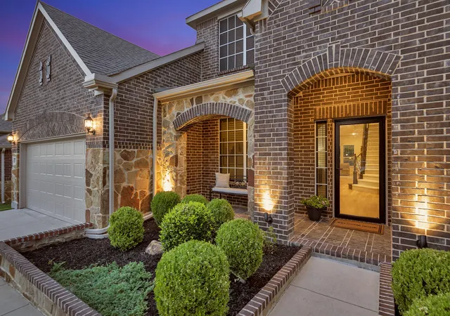 Photo 3 of Sale Pending at 7300 Lowline Dr, Fort Worth, TX 76131 | MLS# 21353361 | Listing updated on 2026-08-28