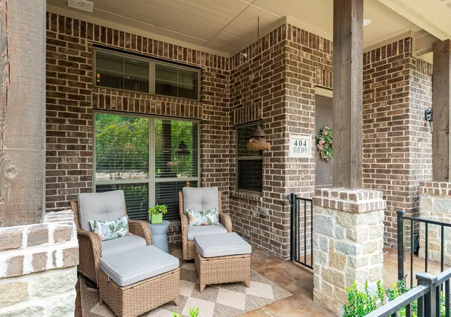 Photo 2 of Single family home for sale at 404 S State Hwy 5, Fairview, TX 75069 | MLS# 21350748 | Listing updated on 2026-08-28