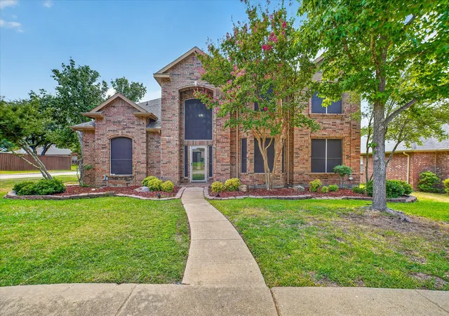 Photo 1 of Single family home for sale at 5002 Petersburg Dr, Rowlett, TX 75088 | MLS# 21369474 | Listing updated on 2026-08-28