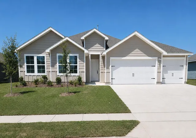 Photo 1 of Single family home for sale at 502 White Willow Dr, Nevada, TX 75173 | MLS# 21371944 | Listing updated on 2026-10-05