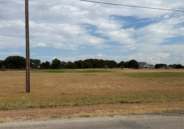 Photo 3 of Land for sale at 181 Nocona Dr, Nocona, TX 76255 | MLS# 21371954 | Listing updated on 2026-08-29