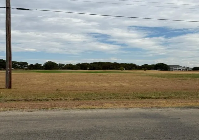 Photo 4 of Land for sale at 181 Nocona Dr, Nocona, TX 76255 | MLS# 21371954 | Listing updated on 2026-08-29