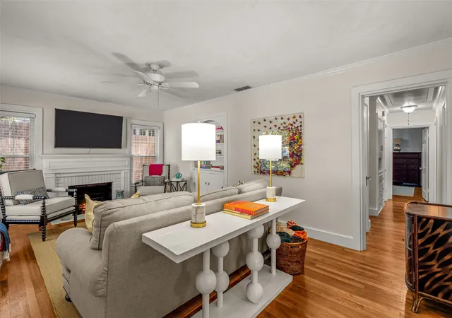 Photo 4 of Single family home for sale at 5329 Pershing Ave, Fort Worth, TX 76107 | MLS# 21371808 | Listing updated on 2026-08-28