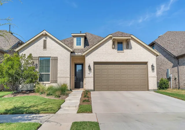 Photo 2 of Single family home for sale at 1517 Chickadee Dr, Argyle, TX 76226 | MLS# 21371491 | Listing updated on 2026-10-08
