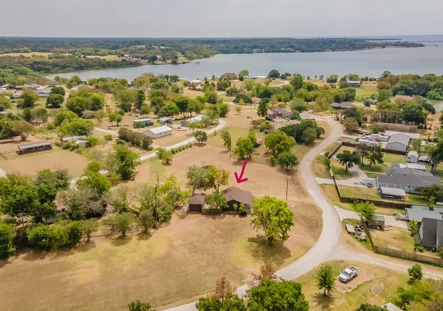 Photo 36 of Single family home for sale at 7656 Shoreline Dr, Lone Oak, TX 75453 | MLS# 21362085 | Listing updated on 2026-09-05