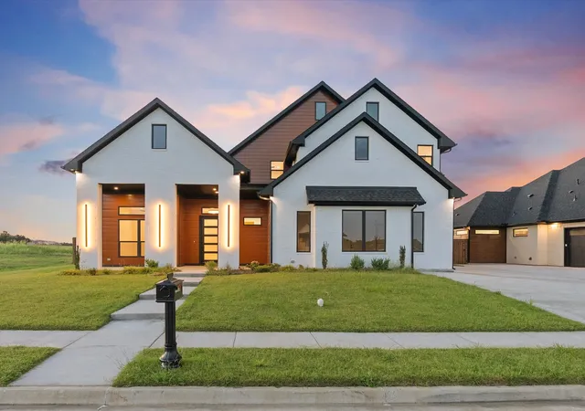 Photo 1 of Single family home for sale at 2008 Nichole Blvd, Pottsboro, TX 75076 | MLS# 21365545 | Listing updated on 2026-08-28
