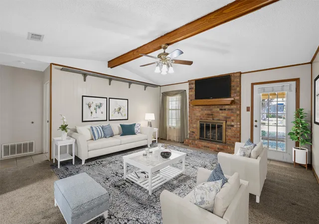 Photo 3 of Single family home for sale at 721 Pawnee Trl, Hewitt, TX 76643 | MLS# 21370926 | Listing updated on 2026-10-07