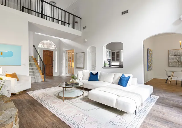 Photo 4 of Single family home for sale at 5832 Forest Bend Pl, Fort Worth, TX 76112 | MLS# 21370701 | Listing updated on 2026-08-29