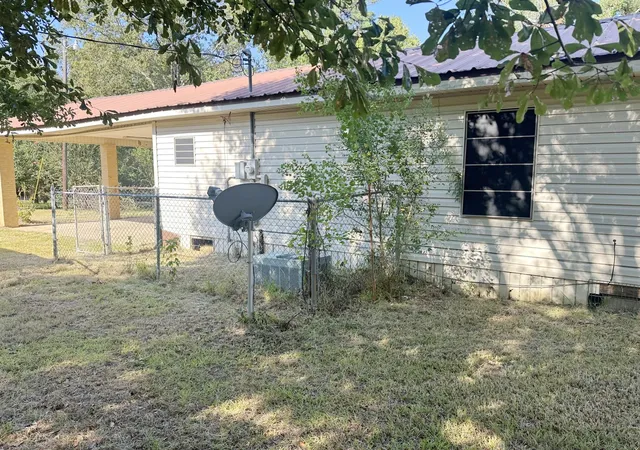 Photo 2 of Single family home for sale at 118 Ford Hill Ln, Mansfield, LA 71052 | MLS# 21372103 | Listing updated on 2026-10-06