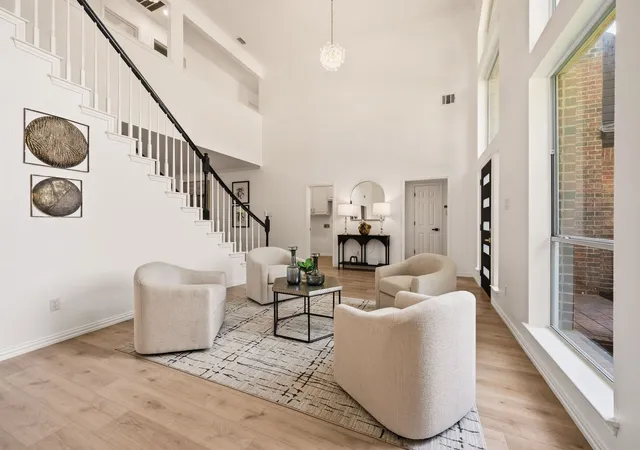 Photo 3 of Single family home for sale at 2025 Houlton Ln, Plano, TX 75025 | MLS# 21372101 | Listing updated on 2026-08-29