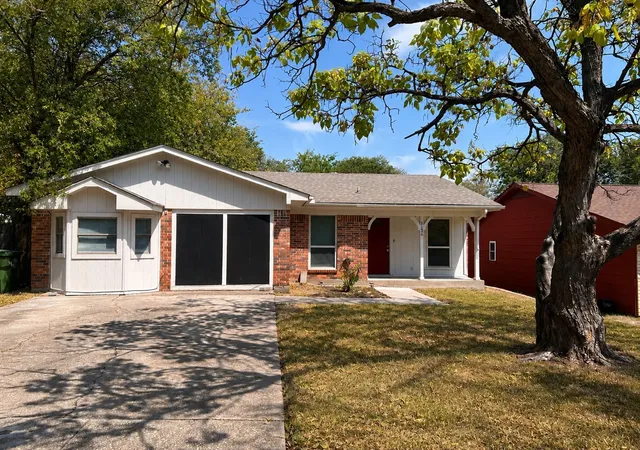 Photo 1 of Single family home for sale at 8136 Richard St, White Settlement, TX 76108 | MLS# 21368993 | Listing updated on 2026-08-29