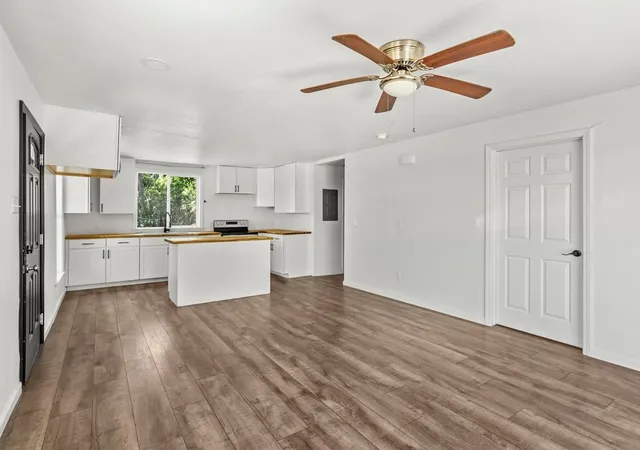 Photo 4 of Single family home for sale at 2500 E Hwy 36, Temple, TX 76501 | MLS# 21372096 | Listing updated on 2026-08-29