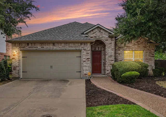 Photo 1 of Single family home for sale at 5896 Vista Heights Ln, Grand Prairie, TX 75052 | MLS# 21371694 | Listing updated on 2026-08-30