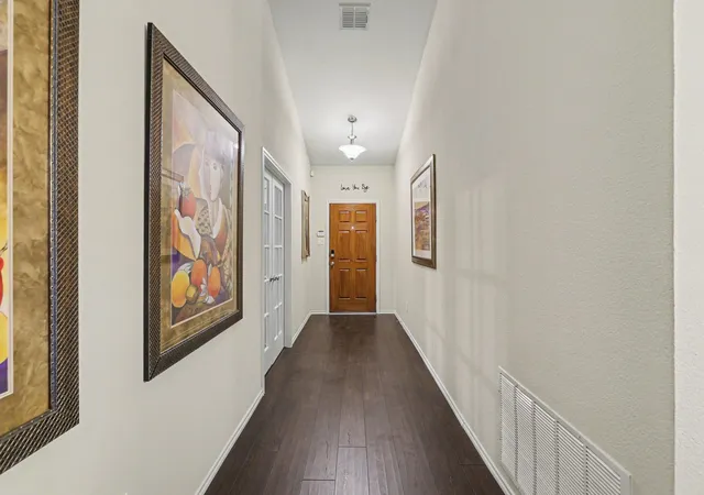 Photo 3 of Single family home for sale at 5896 Vista Heights Ln, Grand Prairie, TX 75052 | MLS# 21371694 | Listing updated on 2026-08-30