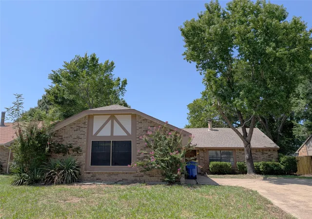 Photo 3 of Single family home for sale at 602 Sw Heritage Hill Dr, Forney, TX 75126 | MLS# 21372141 | Listing updated on 2026-10-01