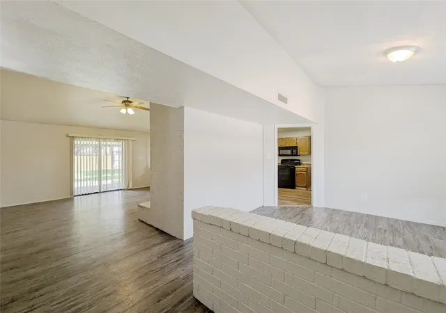 Photo 4 of Single family home for sale at 602 Sw Heritage Hill Dr, Forney, TX 75126 | MLS# 21372141 | Listing updated on 2026-10-01