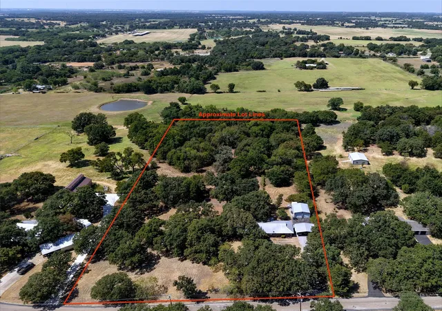 Photo 2 of Single family home for sale at 3741 County Road 423, Cleburne, TX 76031 | MLS# 21372018 | Listing updated on 2026-09-04