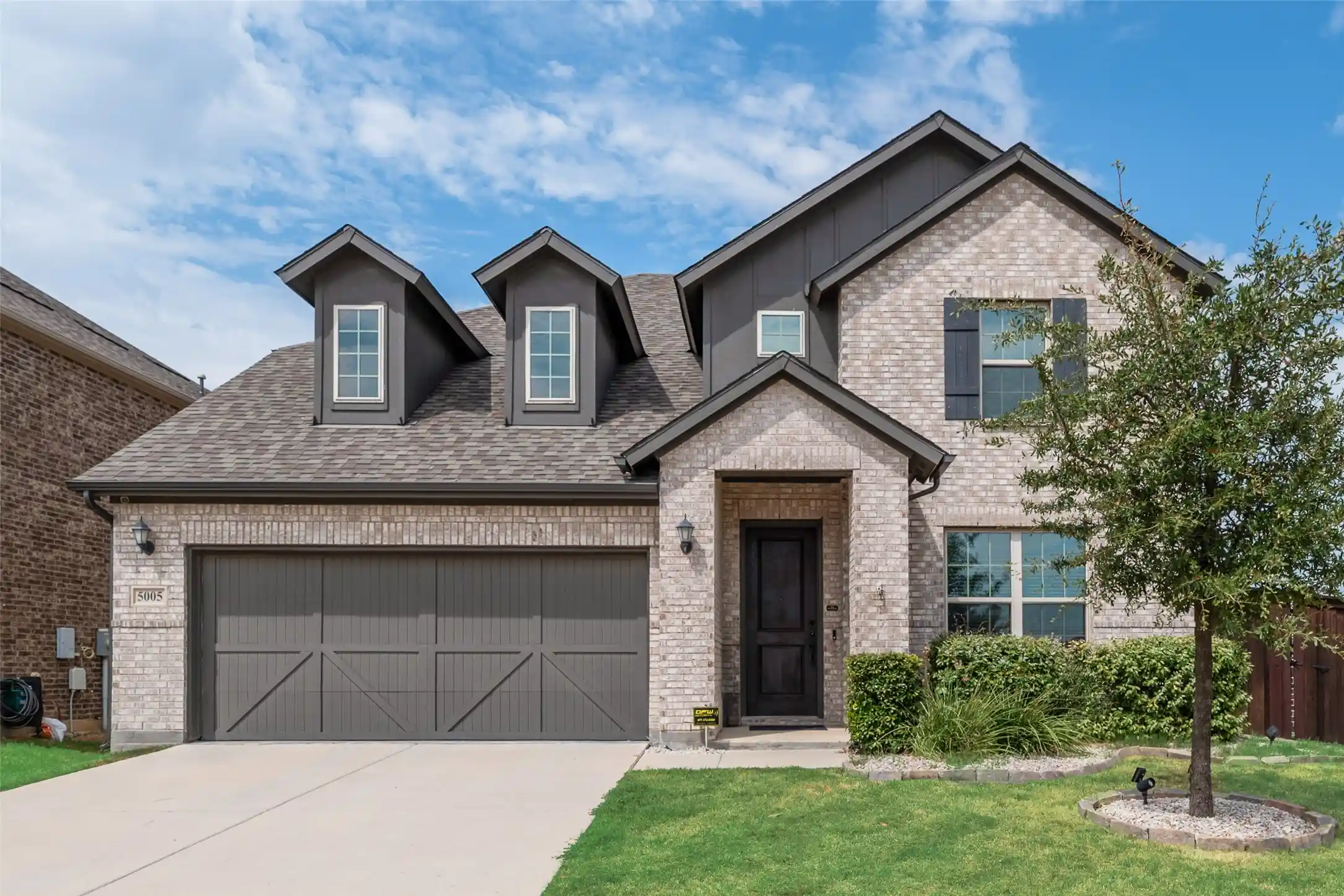 Photo 1 of Single family home for sale at 5005 Salinger Dr, Celina, TX 76227 | MLS# 21371306 | Listing updated on 2026-10-28