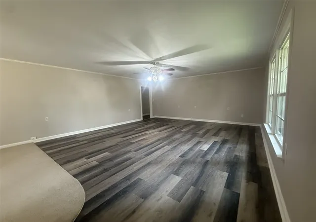 Photo 3 of Single family home for sale at 304 6th Street Nw, Springhill, LA 71075 | MLS# 21370936 | Listing updated on 2026-08-29