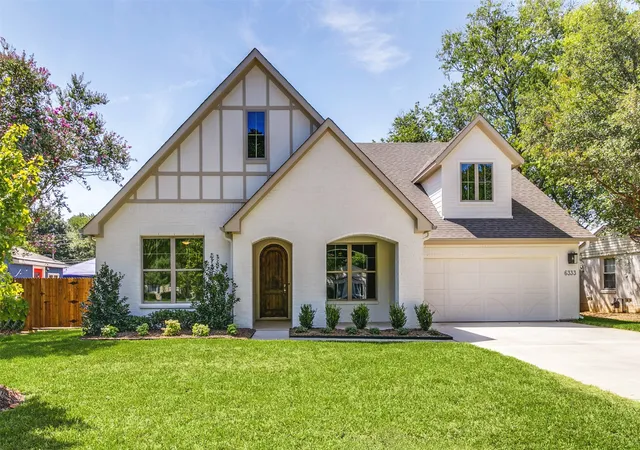 Photo 1 of Single family home for sale at 6333 Locke Ave, Fort Worth, TX 76116 | MLS# 21371845 | Listing updated on 2026-09-18