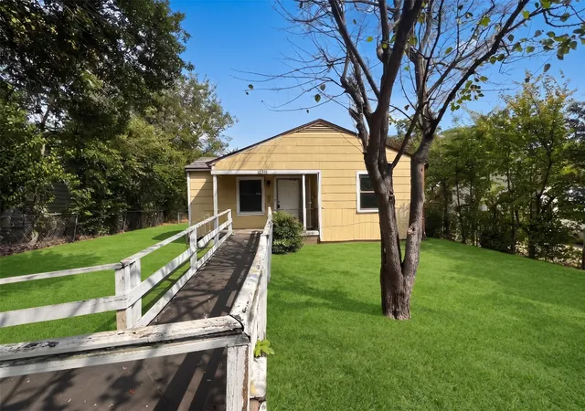 Photo 1 of Single family home for sale at 2311 Village Wy, Dallas, TX 75216 | MLS# 21372110 | Listing updated on 2026-08-29
