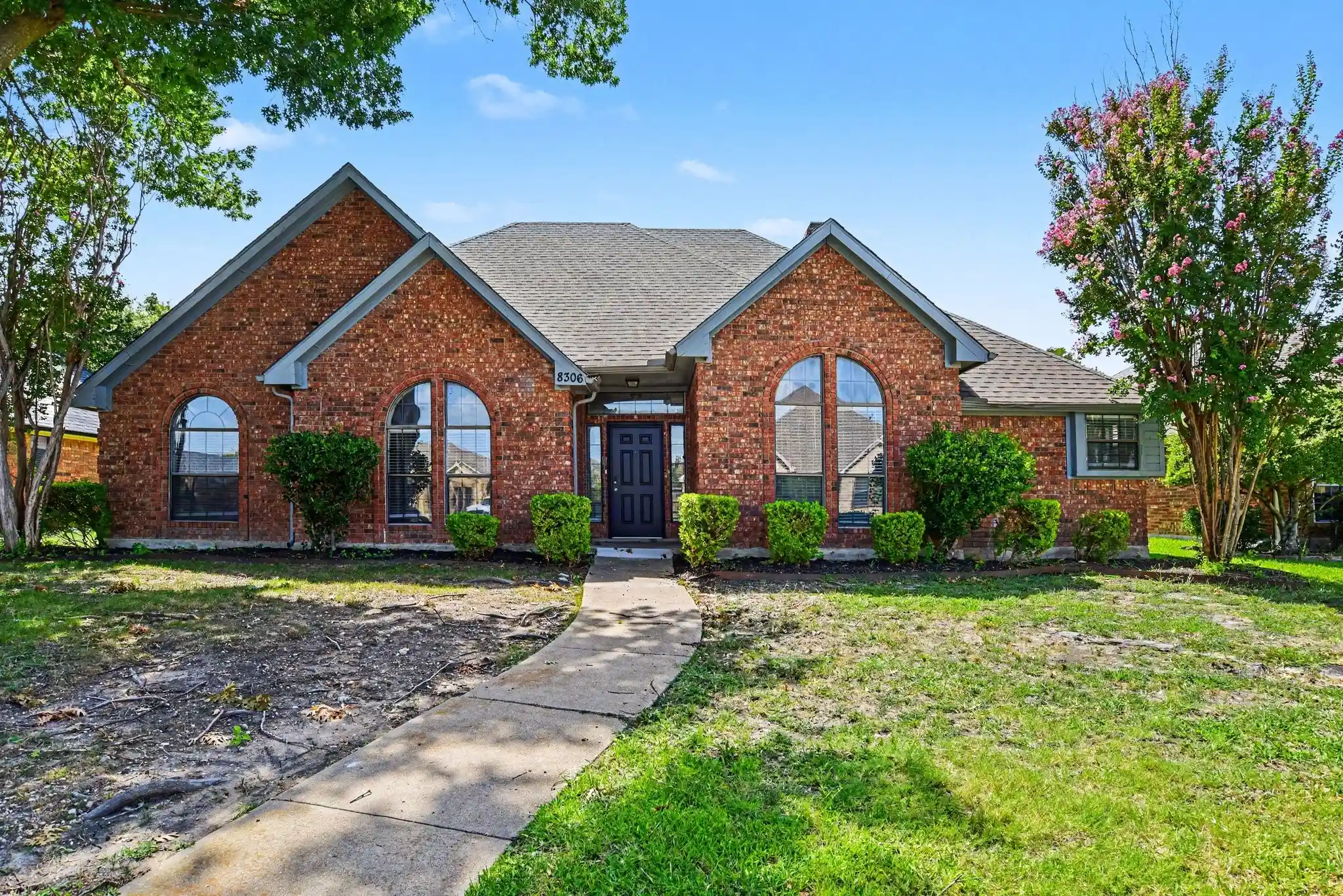 Photo 1 of Single family home for sale at 8306 Navigation Dr, Rowlett, TX 75088 | MLS# 21371985 | Listing updated on 2026-10-09