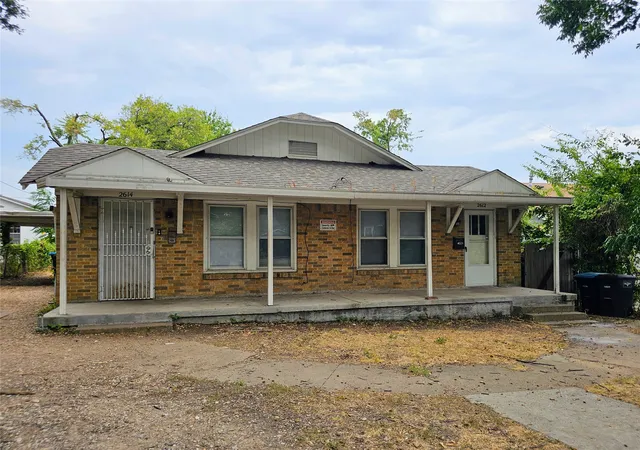 Photo 1 of Multi family home for sale at 2612 Wilkinson Ave, Fort Worth, TX 76103 | MLS# 21372122 | Listing updated on 2026-08-29