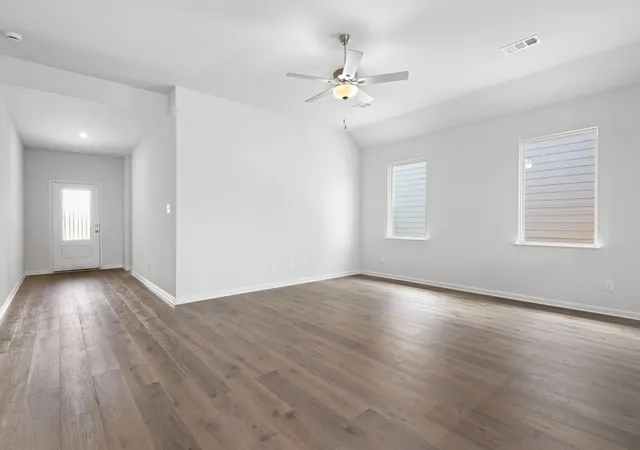 Photo 4 of Single family home for sale at 9672 Stranton Dr, Fort Worth, TX 76140 | MLS# 21372271 | Listing updated on 2026-08-29