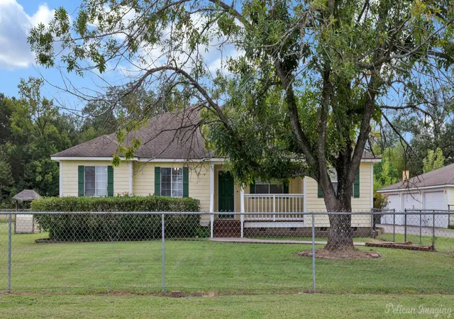 Photo 1 of Single family home for sale at 5905 Hwy 175, Frierson, LA 71027 | MLS# 21371893 | Listing updated on 2026-08-31