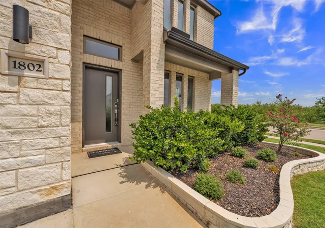 Photo 3 of Single family home for sale at 1802 Balfour Bnd, Forney, TX 75126 | MLS# 21370490 | Listing updated on 2026-08-29