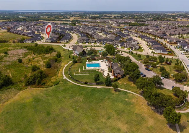 Photo 4 of Single family home for sale at 1802 Balfour Bnd, Forney, TX 75126 | MLS# 21370490 | Listing updated on 2026-08-29